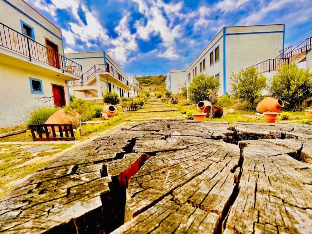 Sukha Inn Otel & Beach 32/50