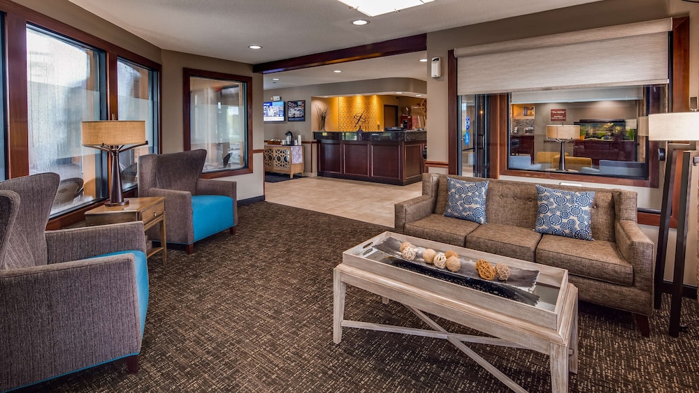 Best Western Lakewood Inn 30/37