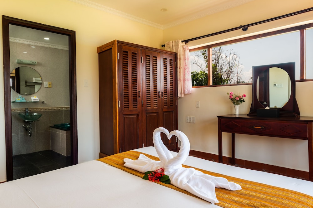 White Sand Resort 26/77