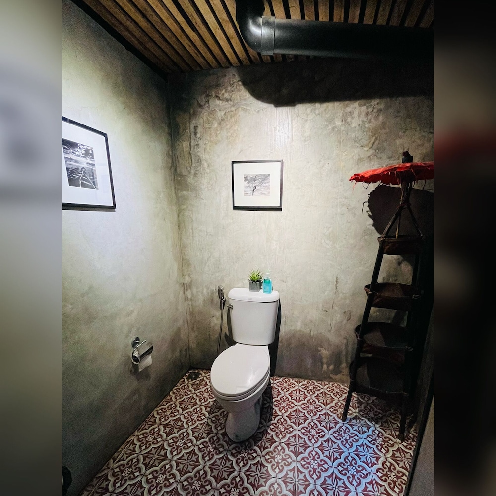 84 Gallery - Hostel 42/42