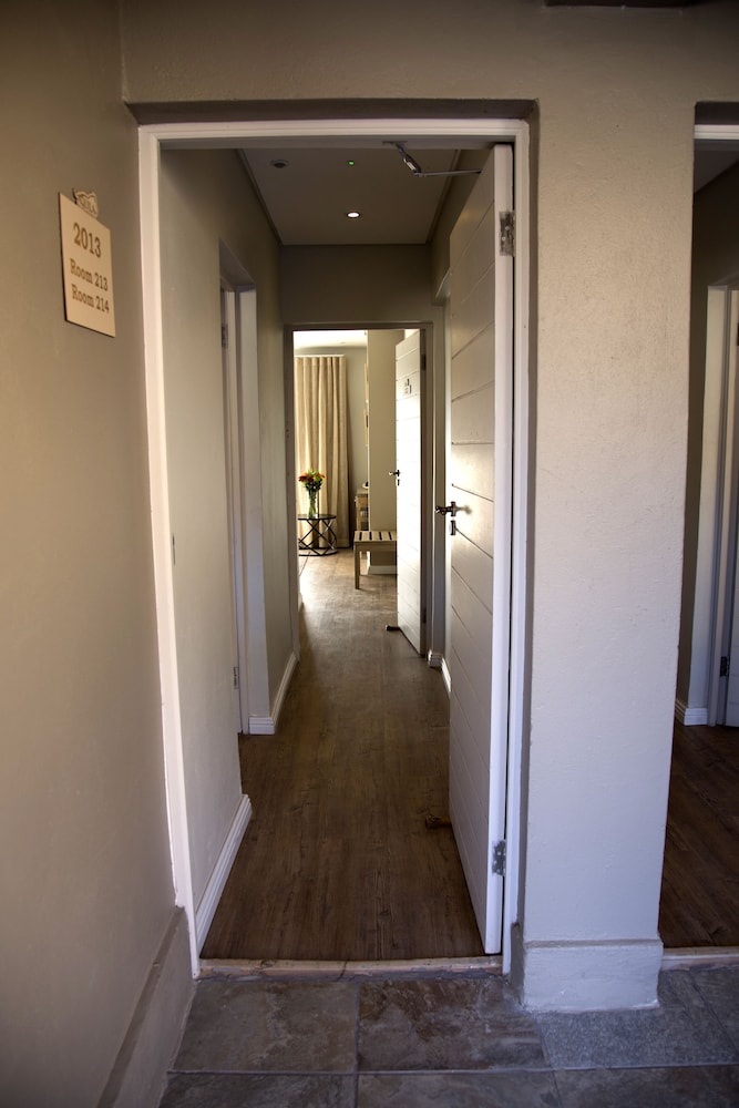 Aquila Private Game Reserve 30/65