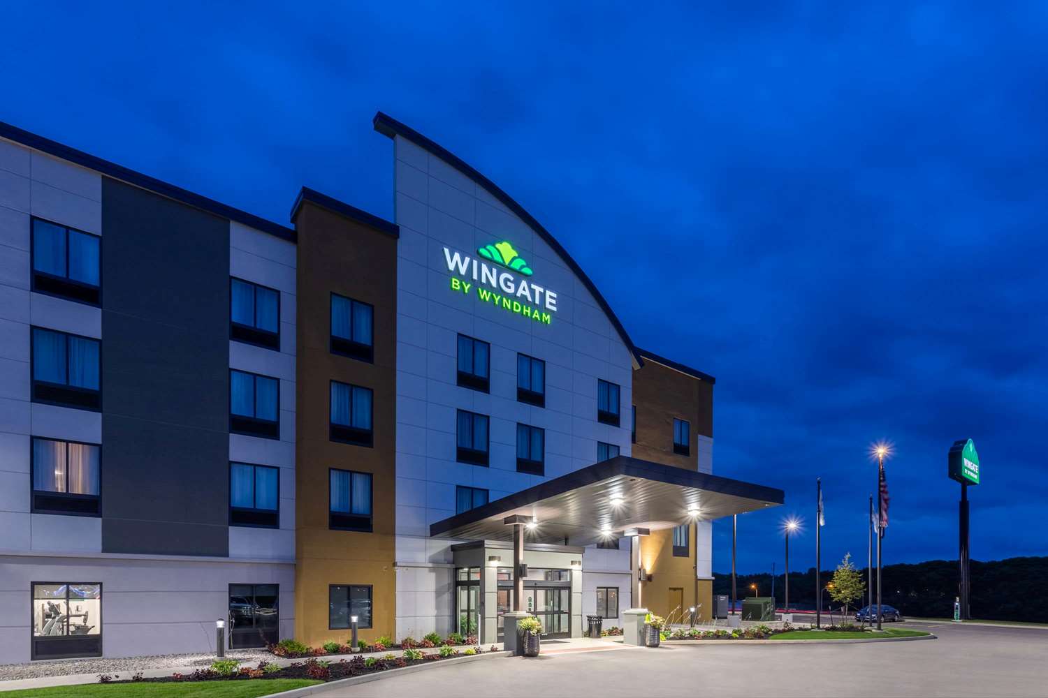 Wingate By Wyndham Angola 2/35