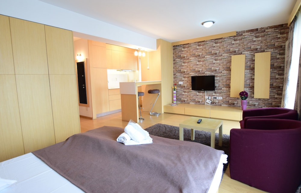 Decebal Residence Apartments 35/80