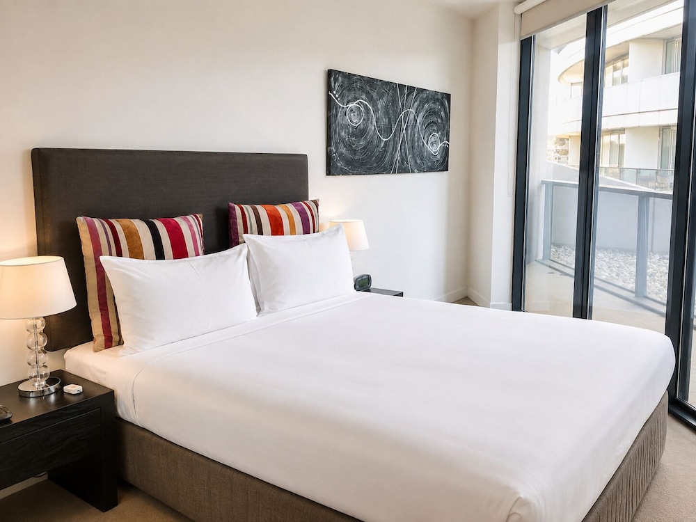 The Sebel Residences Melbourne Docklands 17/55