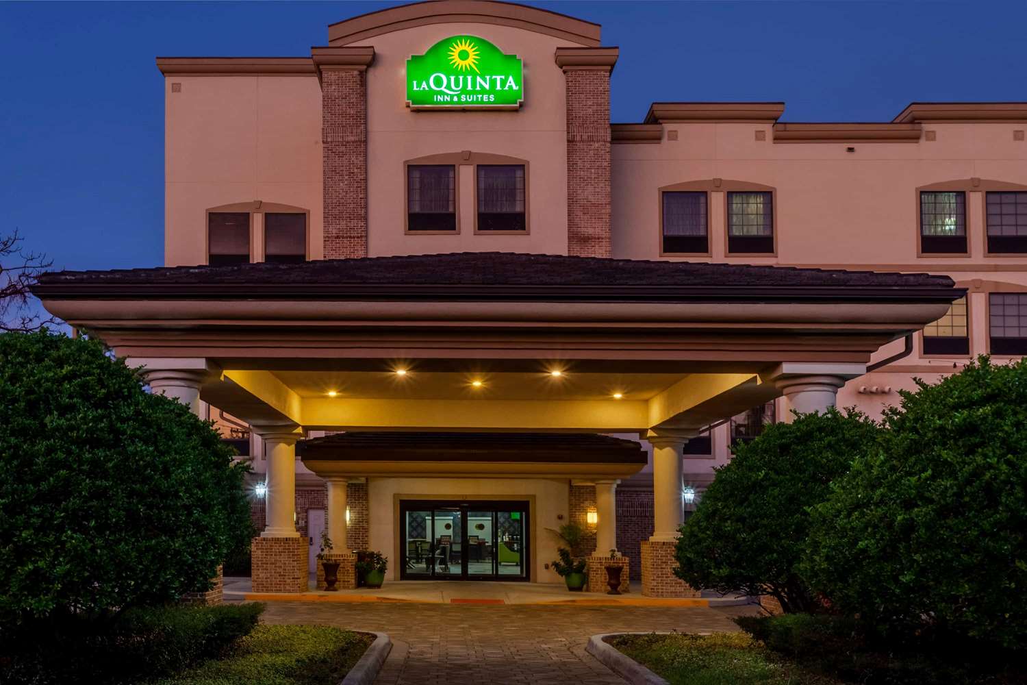 La Quinta Inn & Suites by Wyndham Port Orange / Daytona 2/57
