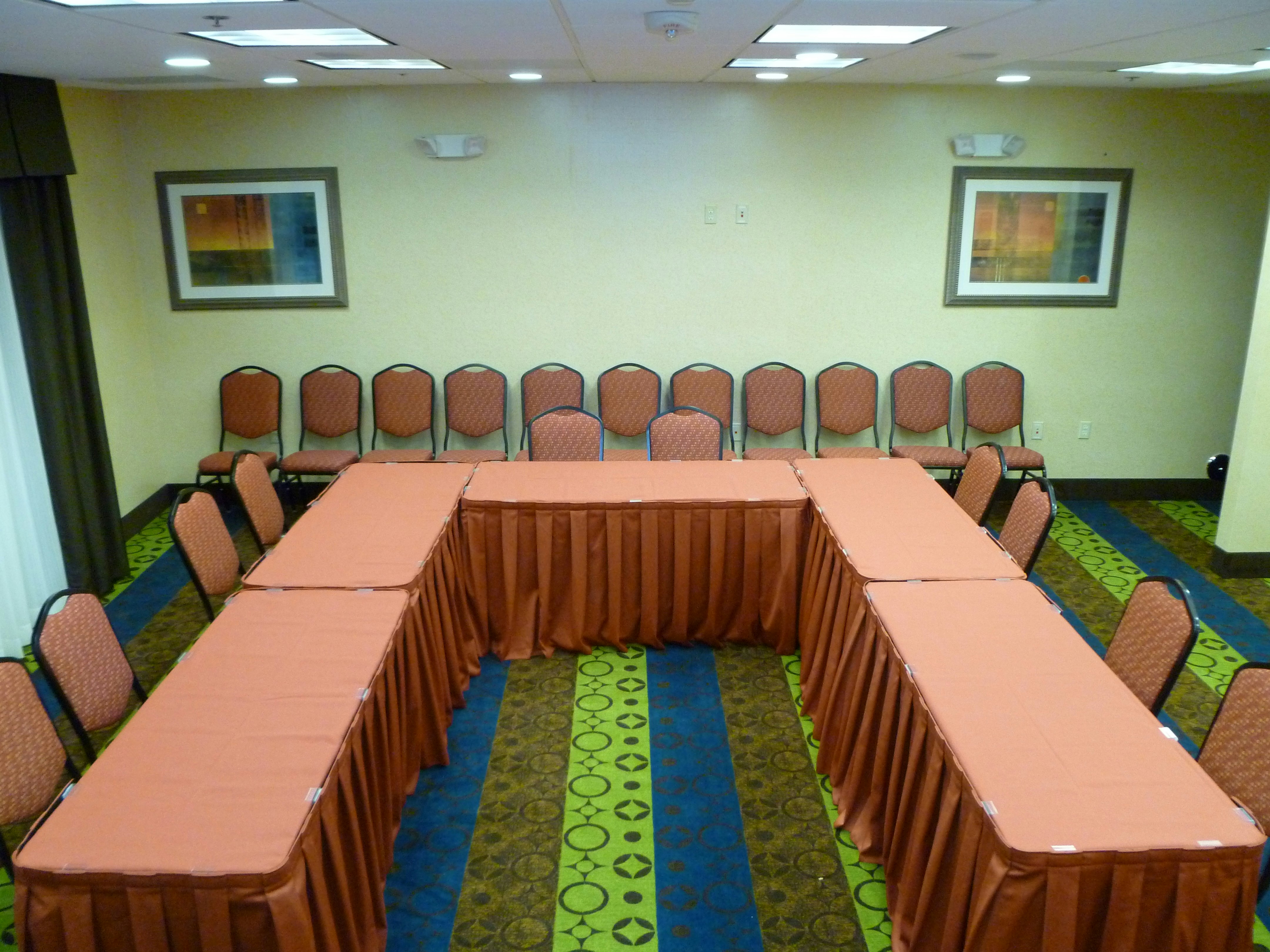 Holiday Inn Express Hotel & Suites Twentynine Palms- Joshua Tree 53/64