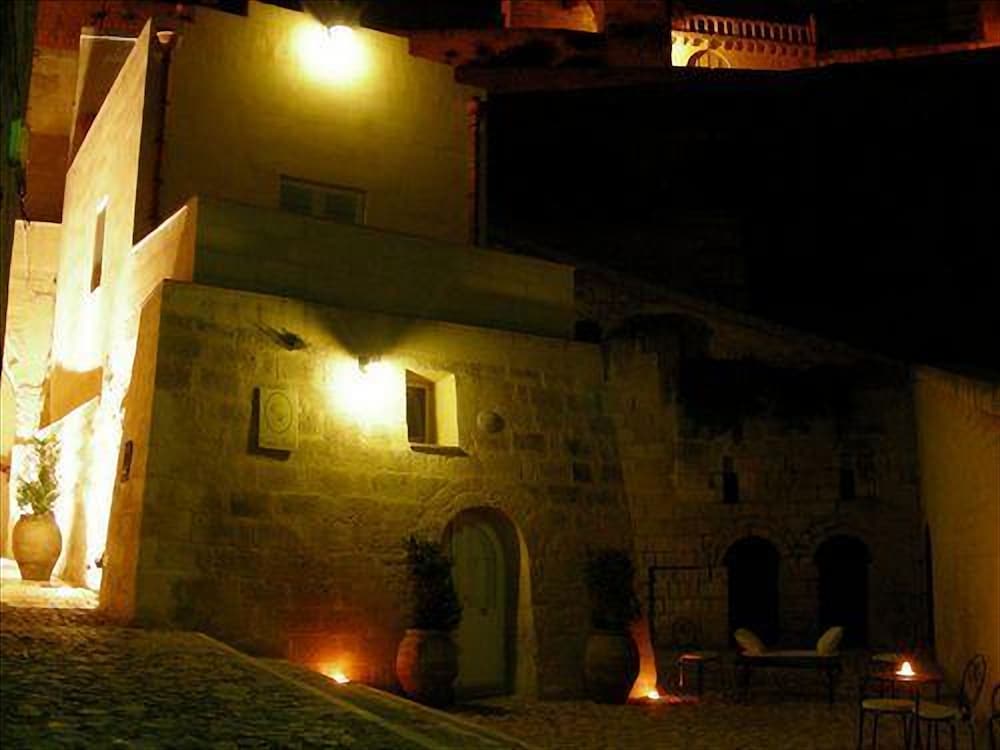 Caveoso Hotel 3/59