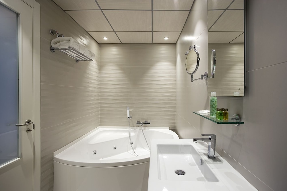 Hotel Boutique La Mar - Adults Only(Formerly Hostal Muramar) 66/68