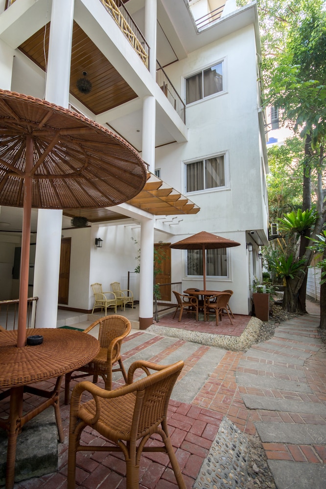 Sur Beach Resort Boracay 45/70