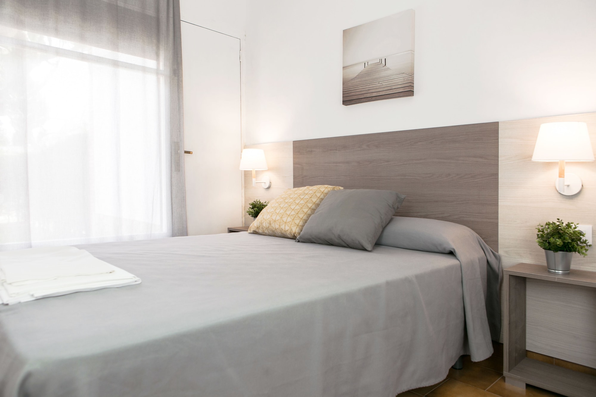 1 BEDROOM, APARTMENT, TERRACE