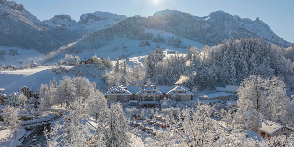 Hotel Hof Weissbad 43/50