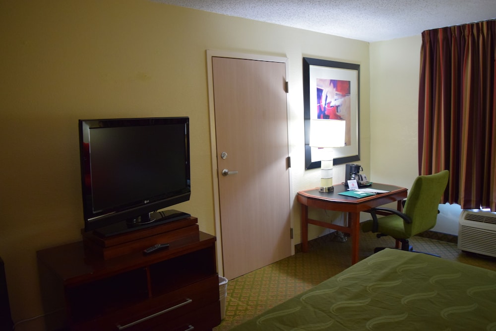 Quality Inn Rocky Mount near Event Center 15/39