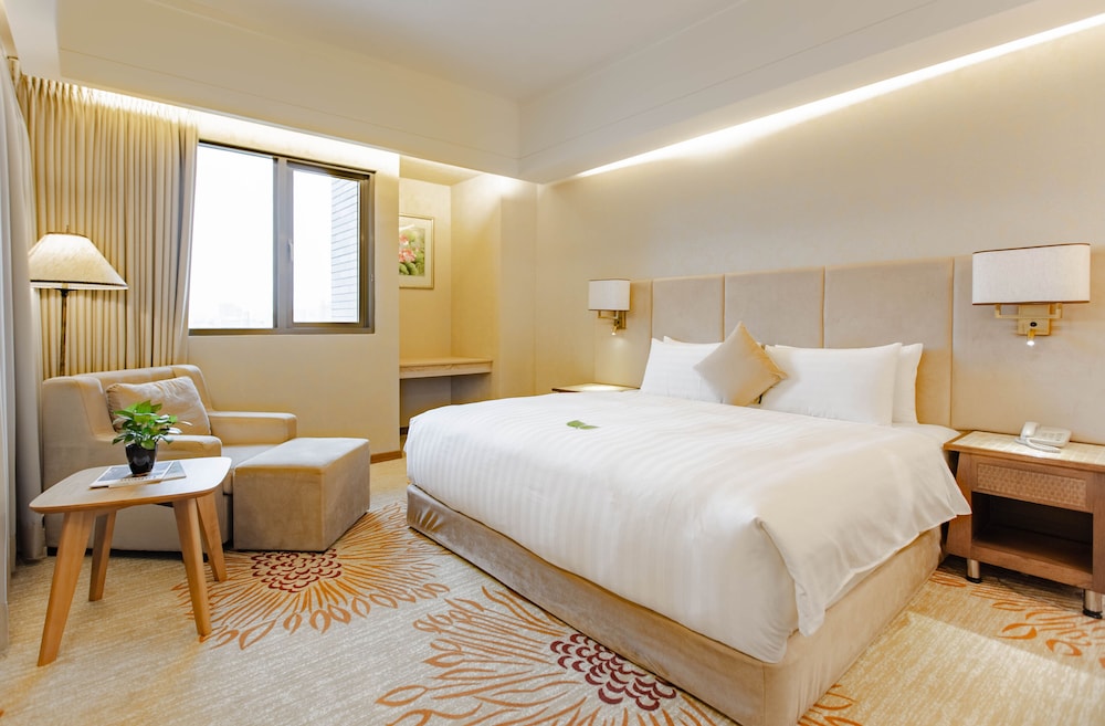 Jia Hsin Garden Hotel 12/64
