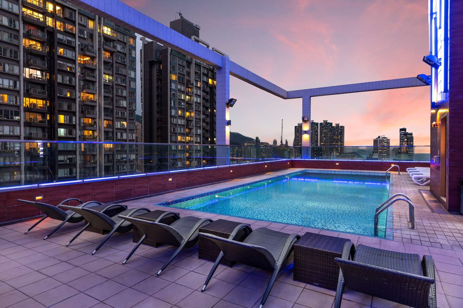 Ramada by Wyndham Hong Kong Harbour View 6/42