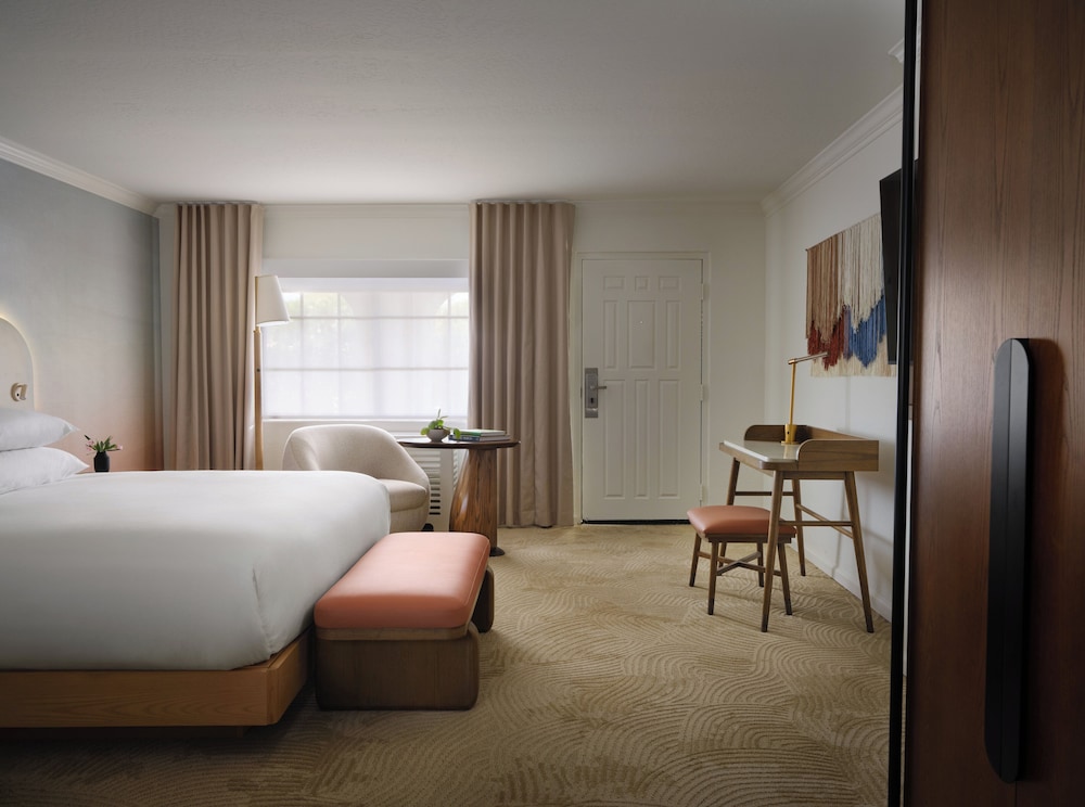 Premium, Multiple Beds, Courtyard View