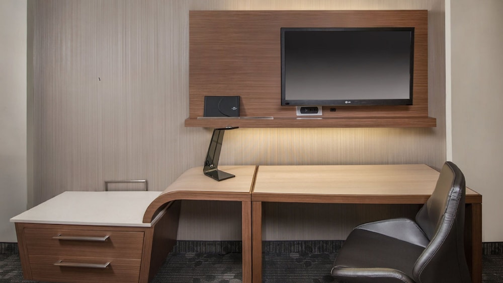 Courtyard By Marriott Lagrange 40/45