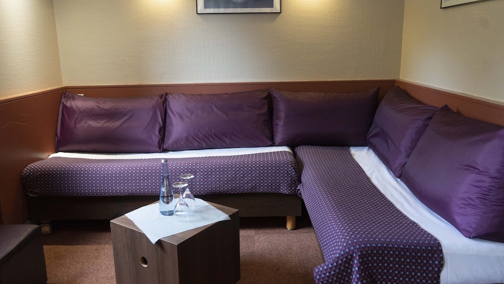 The Originals City, Hotel Ascotel, Lille Est Grand Stade 13/60