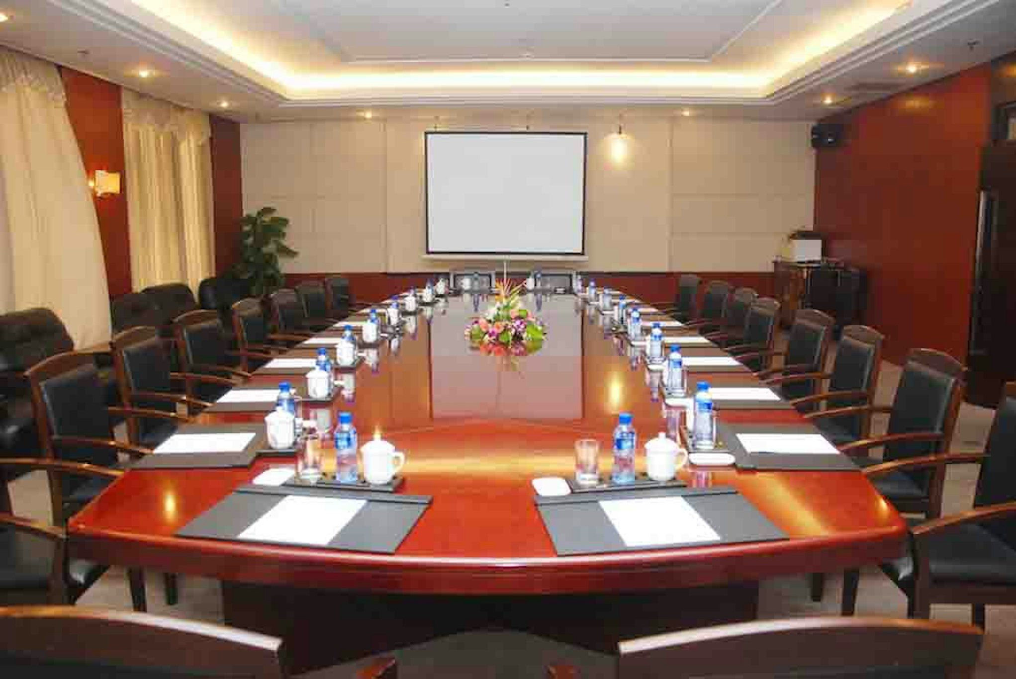 NEW CENTURY HOTEL NINGHAI 18/19