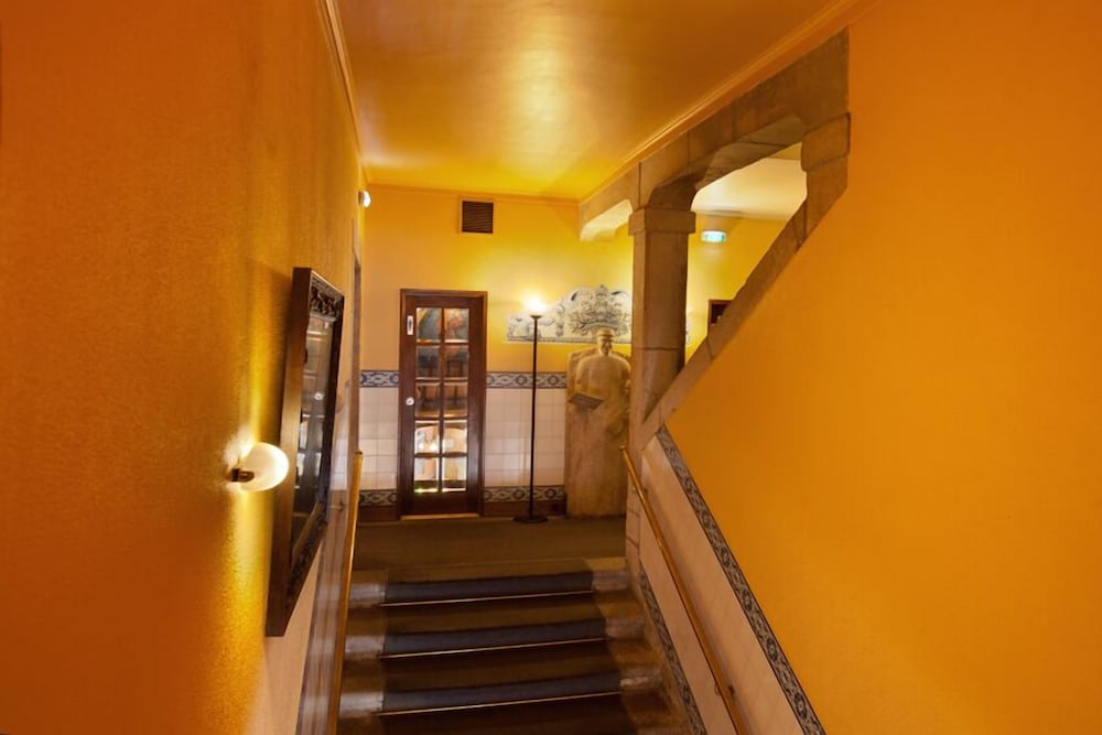 Internacional Hotel 24/48