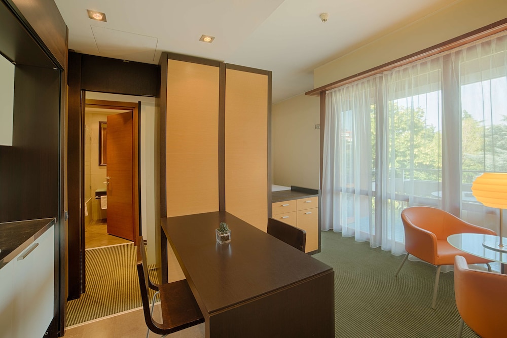NH Milano 2 Residence 28/45