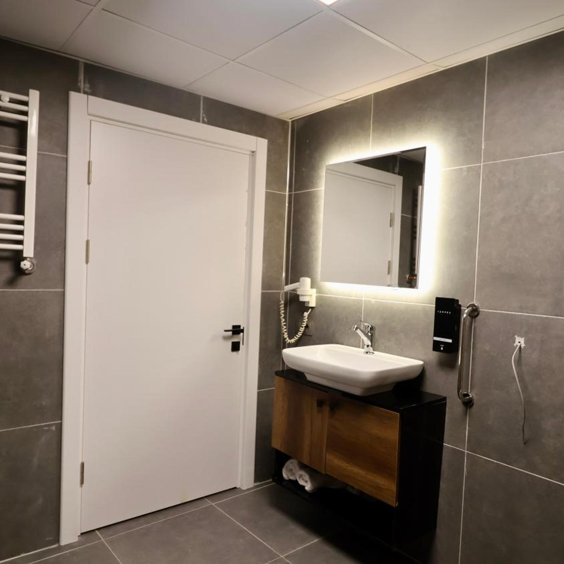 Grand Isbilir Hotel 43/44