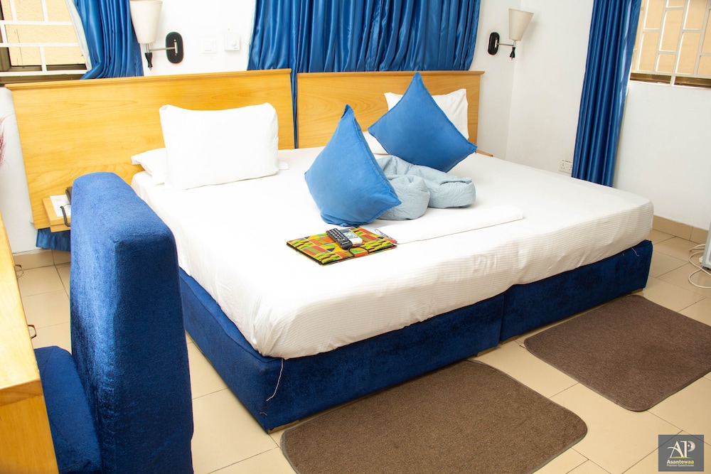 Asantewaa Premier Guesthouse 14/49