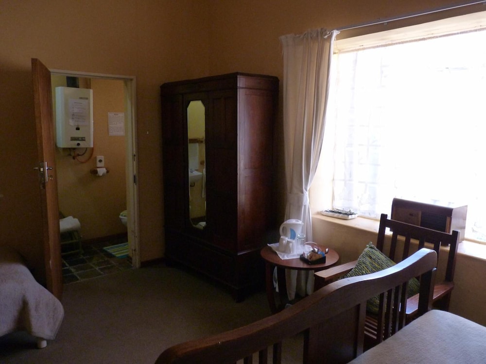 Walkerbouts Inn - Rhodes 32/50