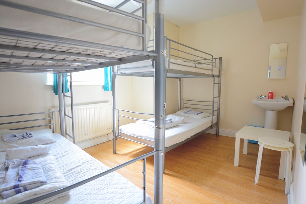 NX London Hostel (ex. New Cross Inn Hostel) 32/64