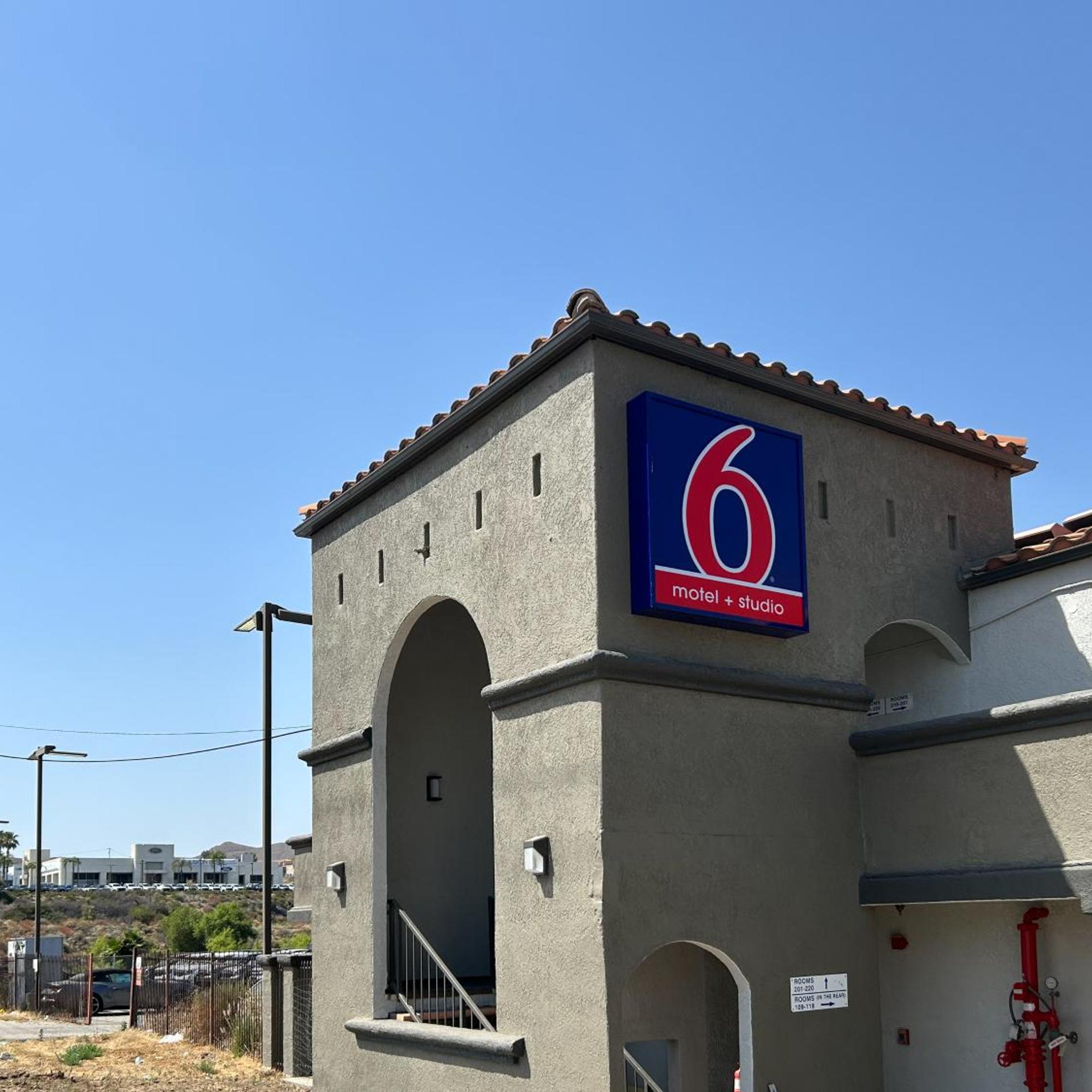 Studio6 Lake Elsinore Ca 2/17
