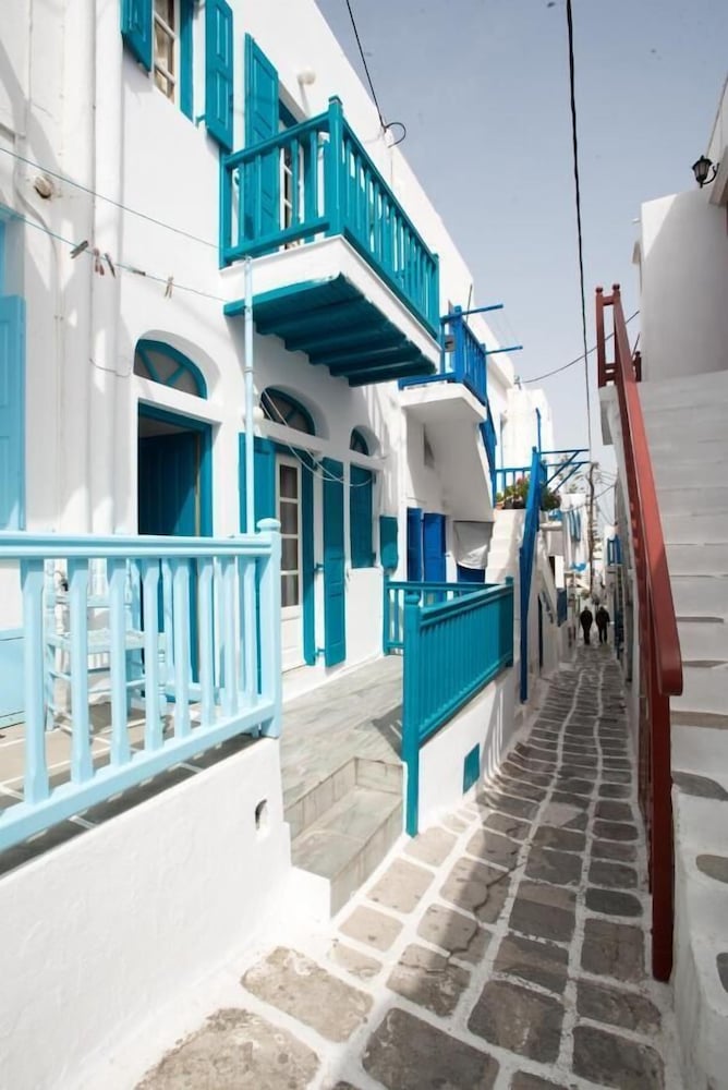 Florance Rooms in MYKONOS