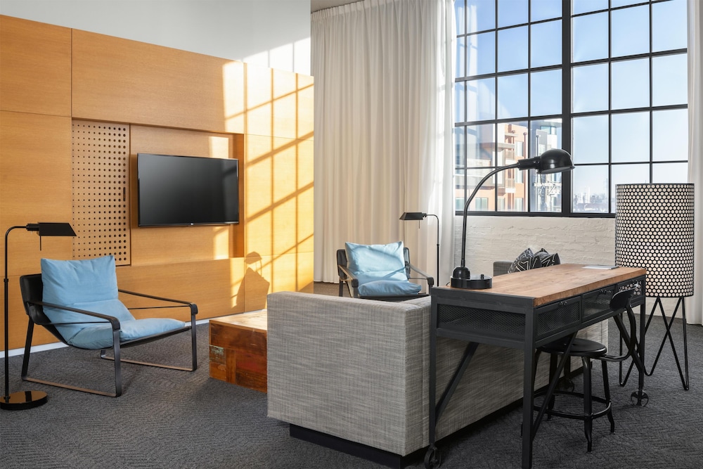Fordson Hotel Unbound Collection by Hyatt 60/65