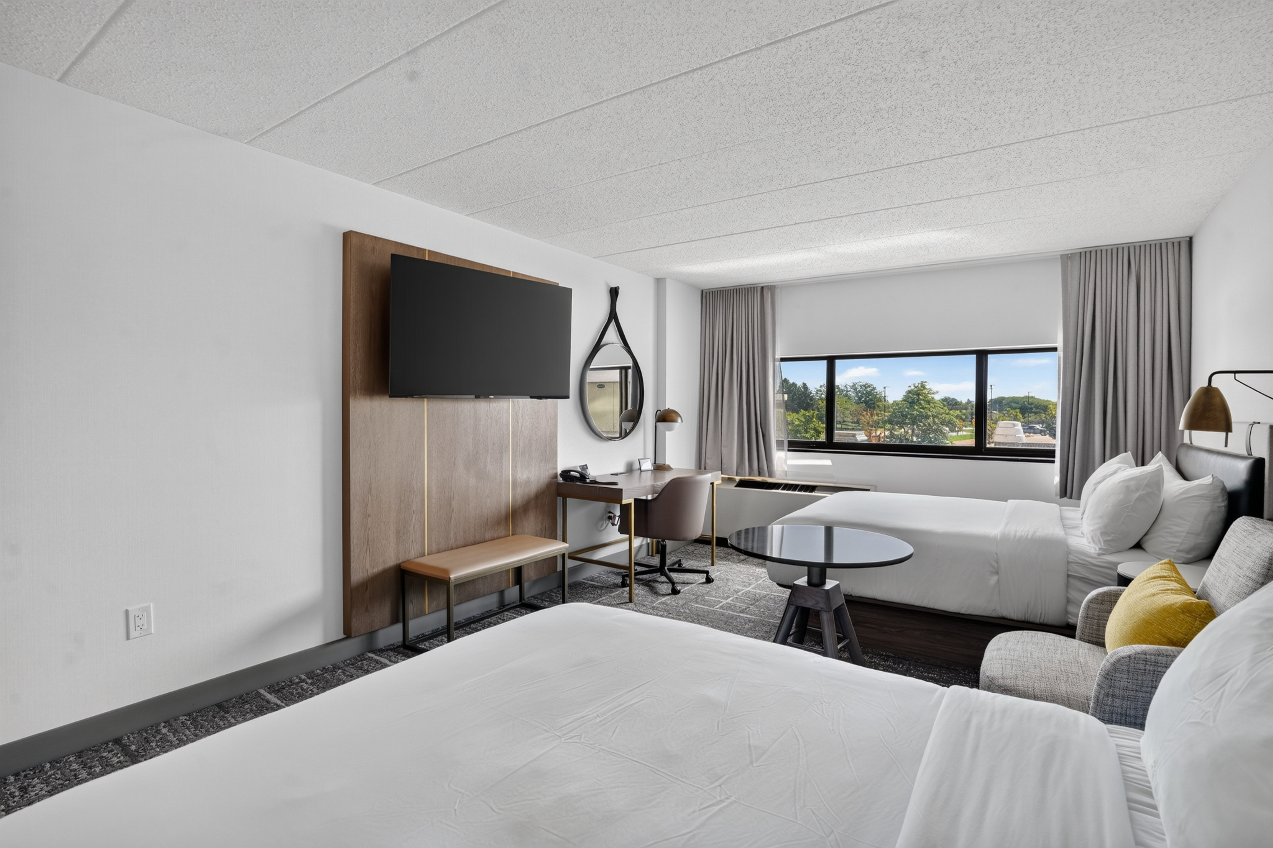 Crowne Plaza Lansing West 13/50