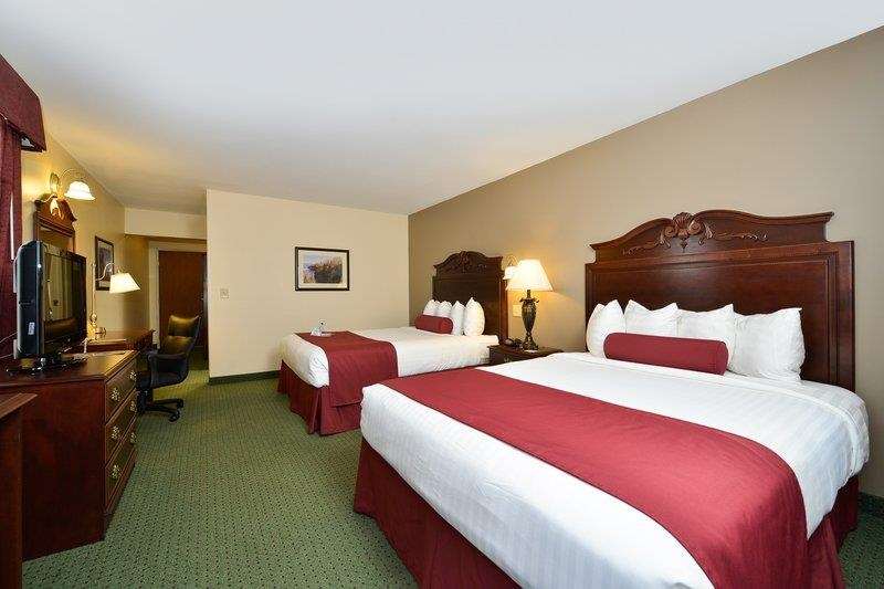 Best Western The Hotel Chequamegon 13/22
