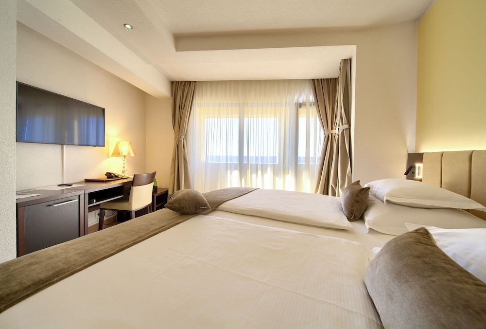 Boutique Hotel Marina 10/40