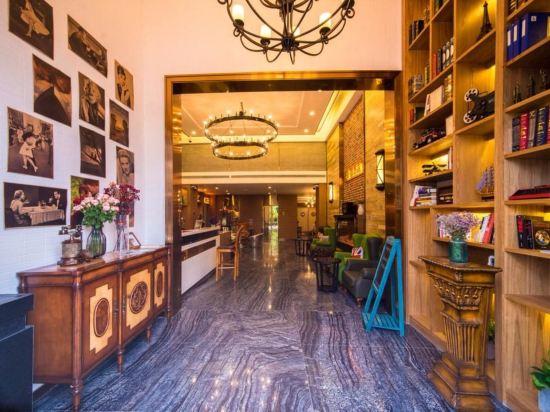 James Joyce Coffetel (Chengdu East Railway Station Lvdi 468) 7/22