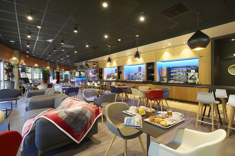 Ibis Archamps Porte De Geneve 35/46