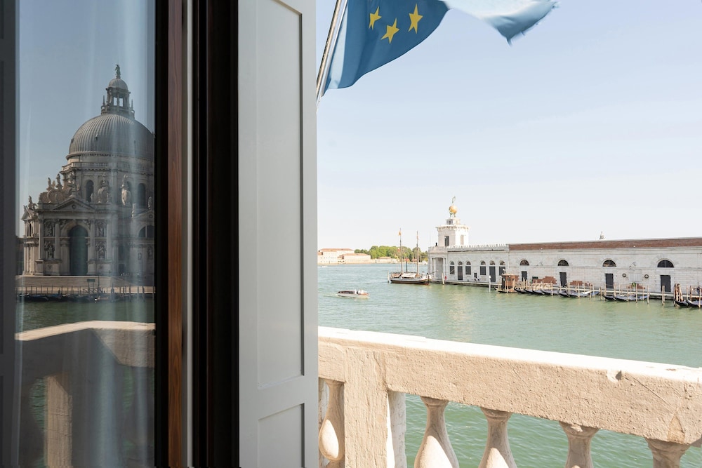 The St. Regis Venice 8/70