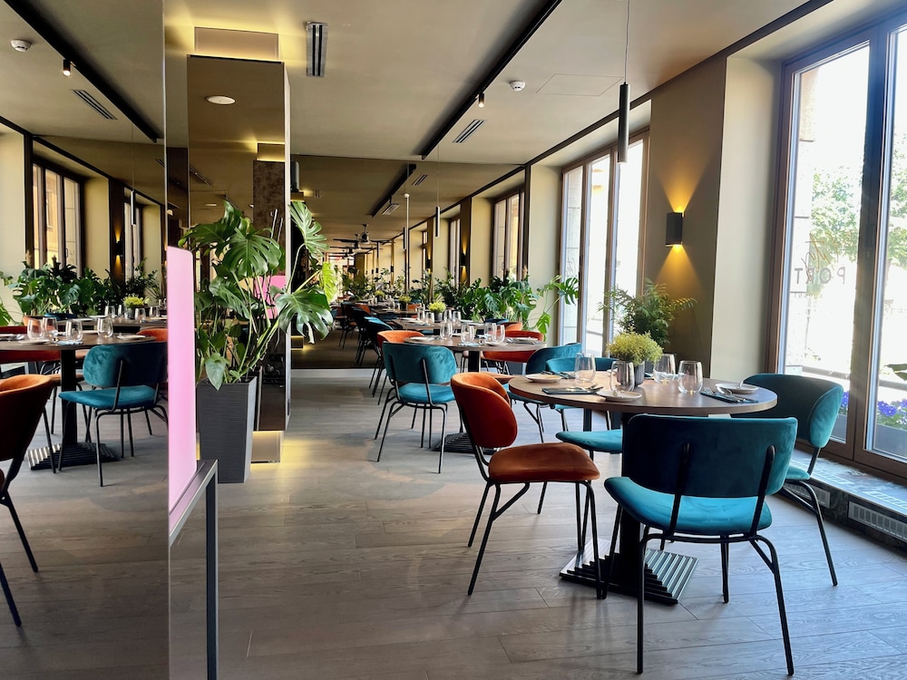 Conti Hotel 49/63