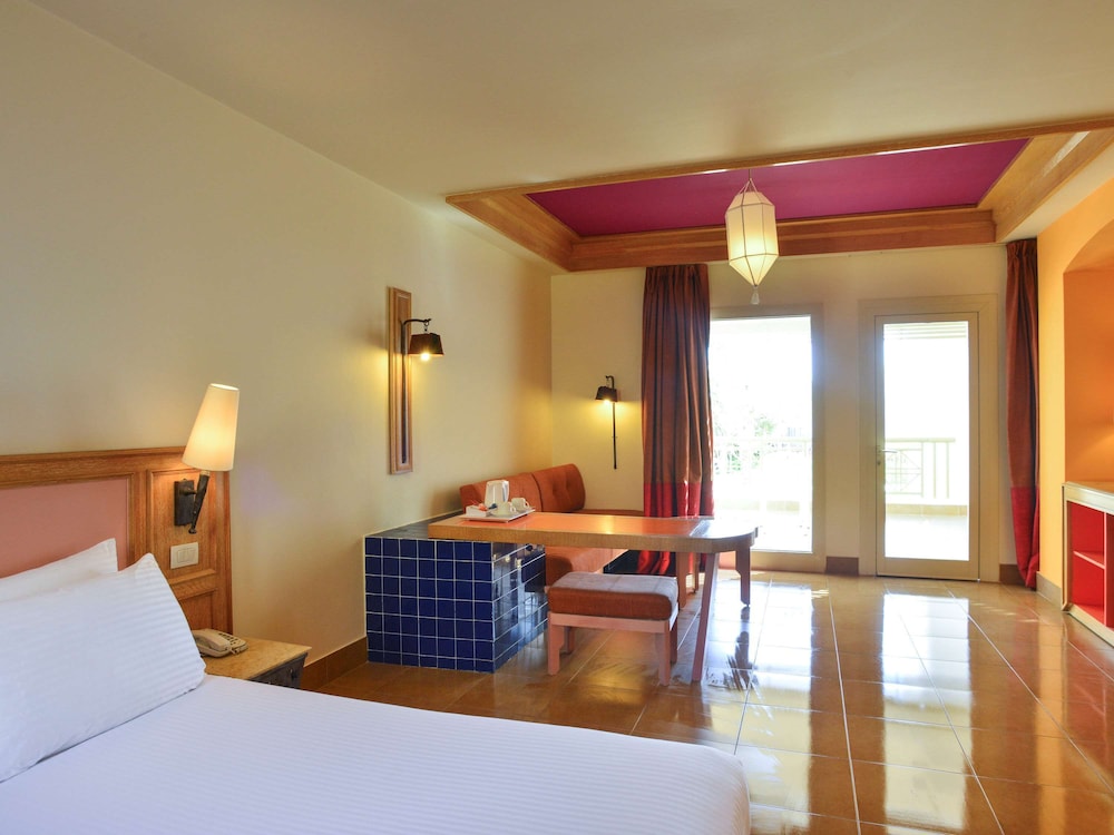 Standard, Double Bed, Palm Wing