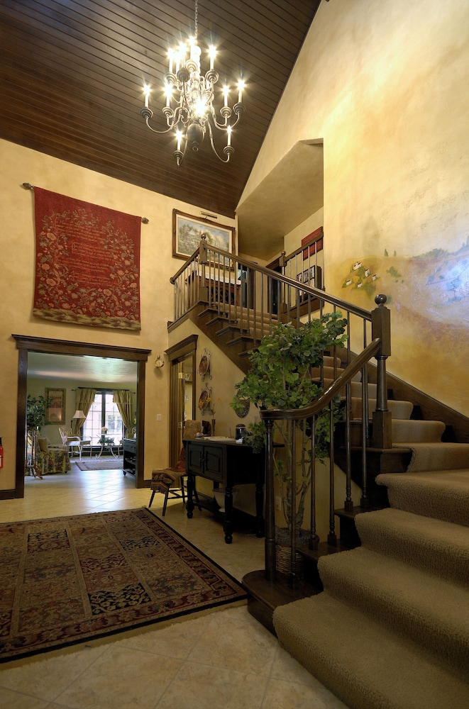The Roost Bed and Breakfast 16/40