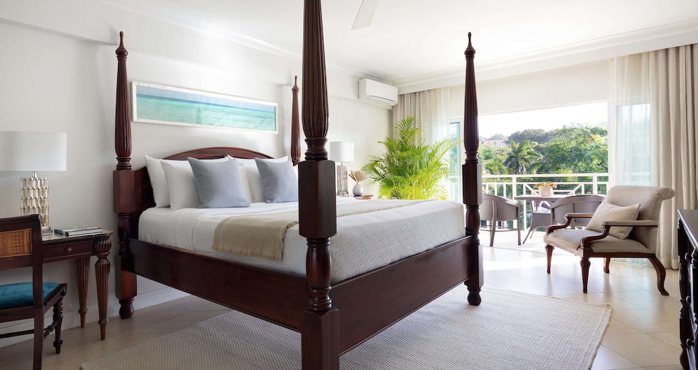 1 Bedroom, Riviera, Grove, Deluxe, King Bed, Garden View