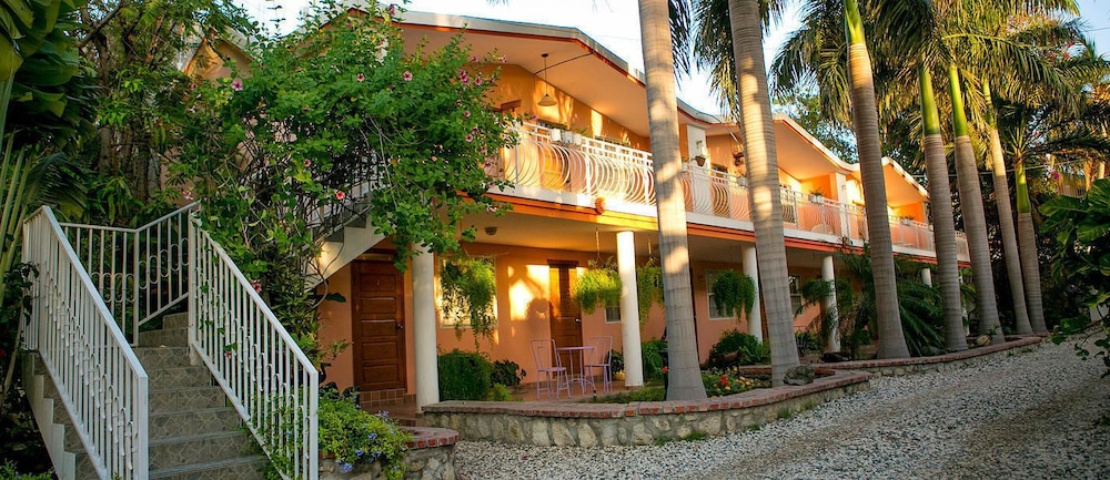 Palm Inn hotel 2/33