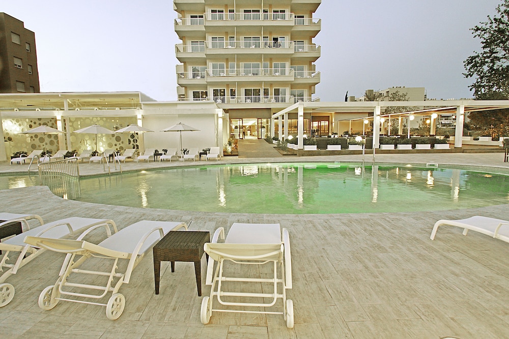 BG Hotel Caballero 53/58