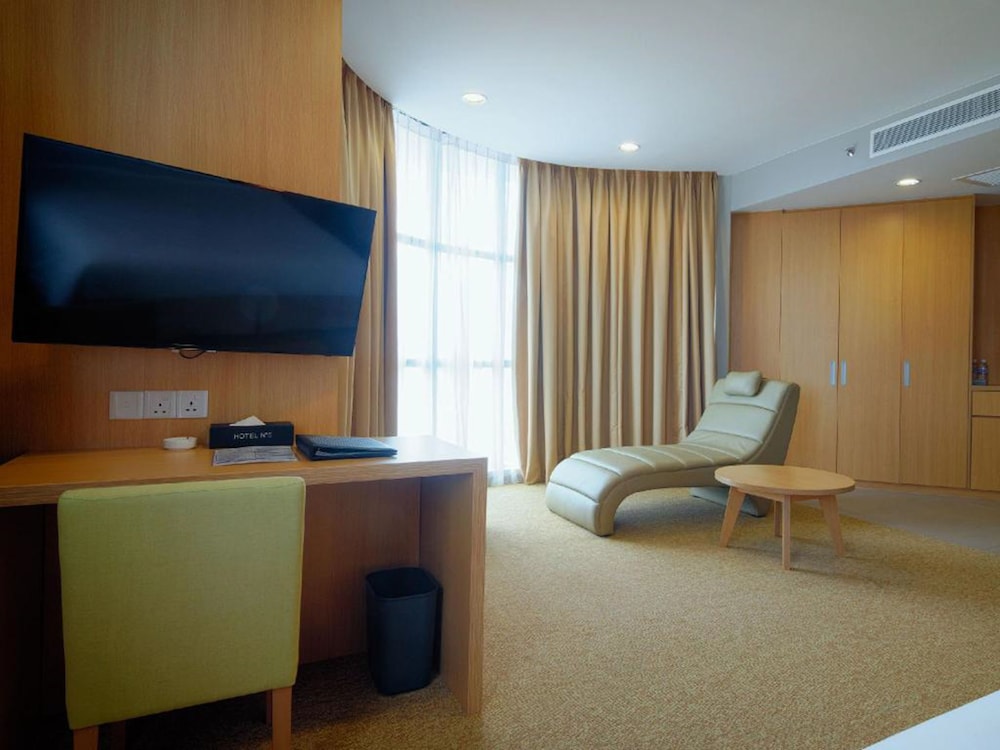 Hotel No5 25/52