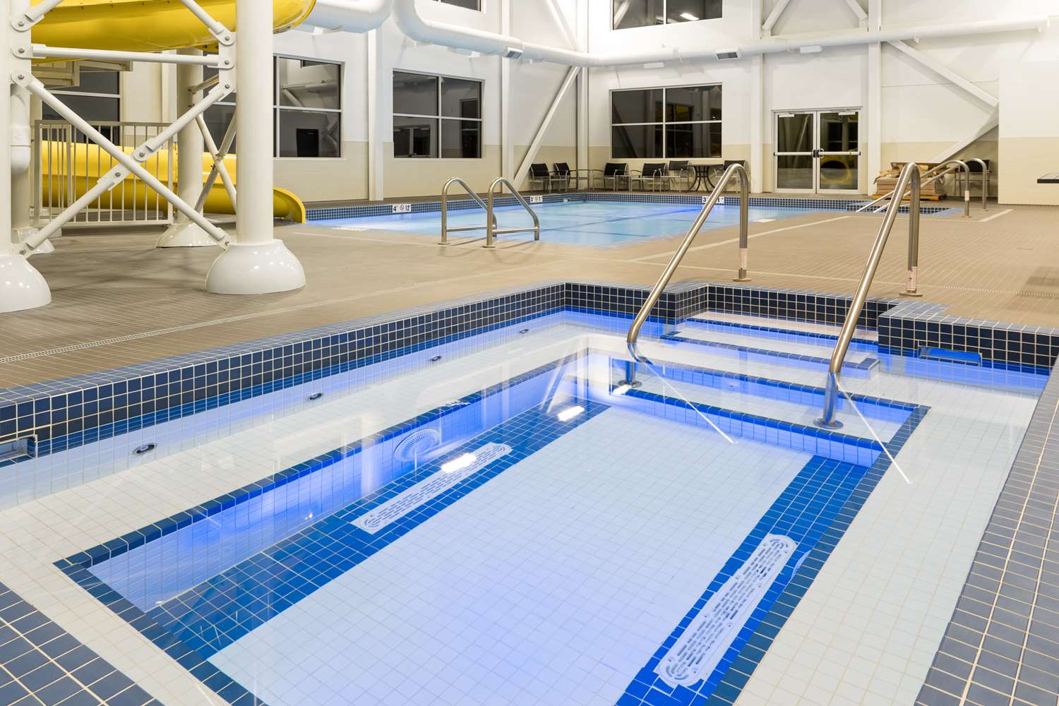 swimming pool spa