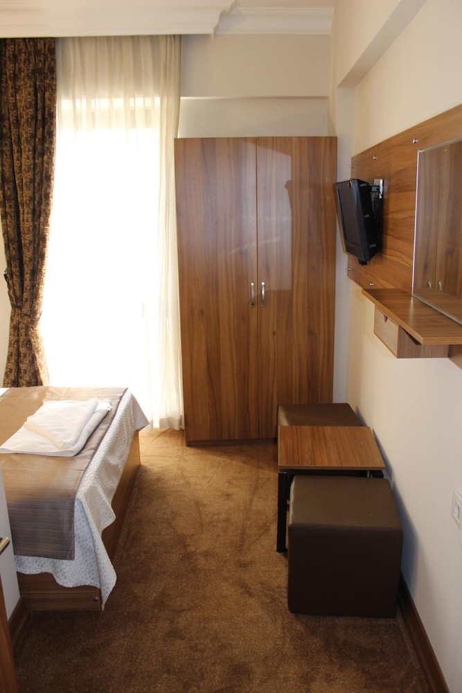 Grand Laleli Hotel 9/27