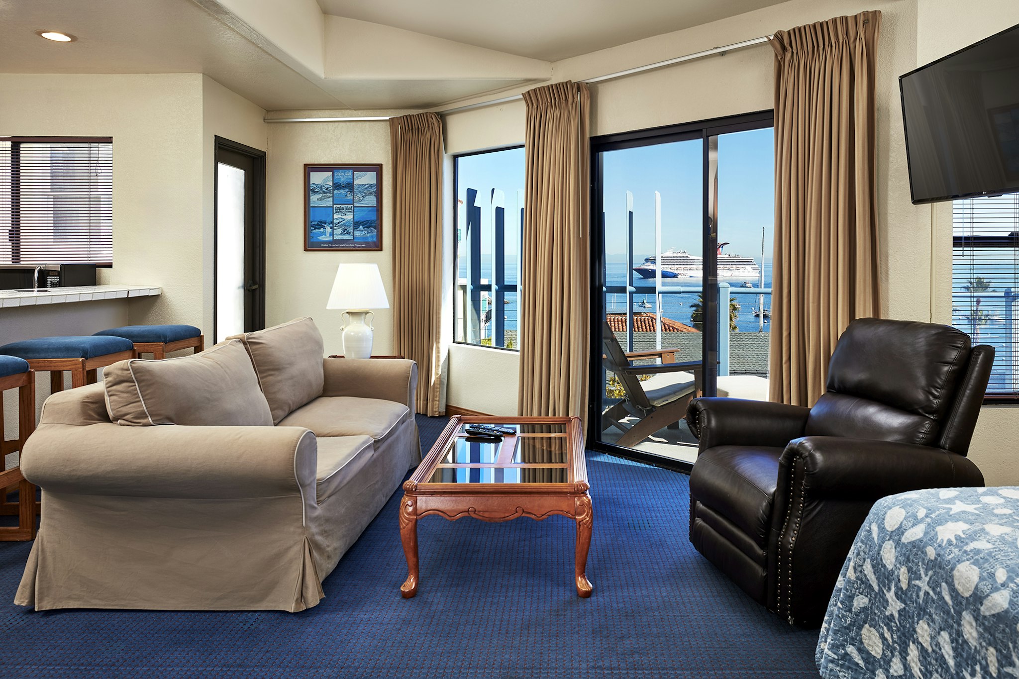 Seaport Village Inn, Avalon 12/33