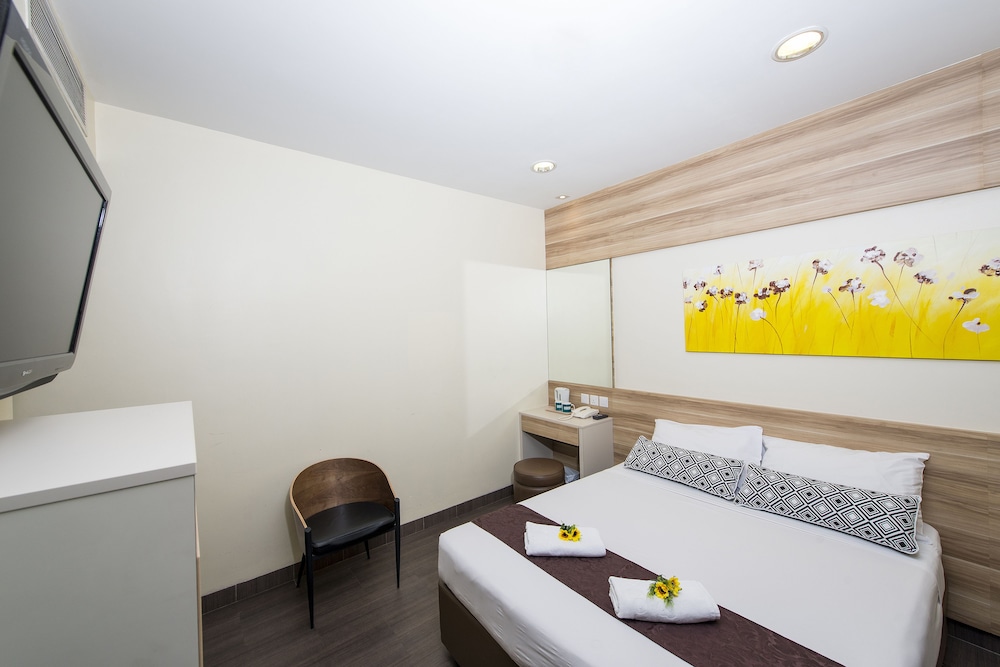 Hotel 81 Dickson 14/20