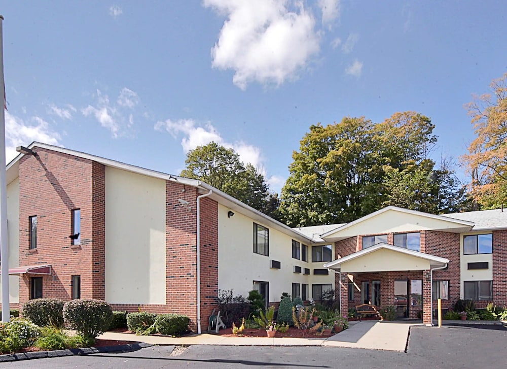 Riverdale Inn 2/14