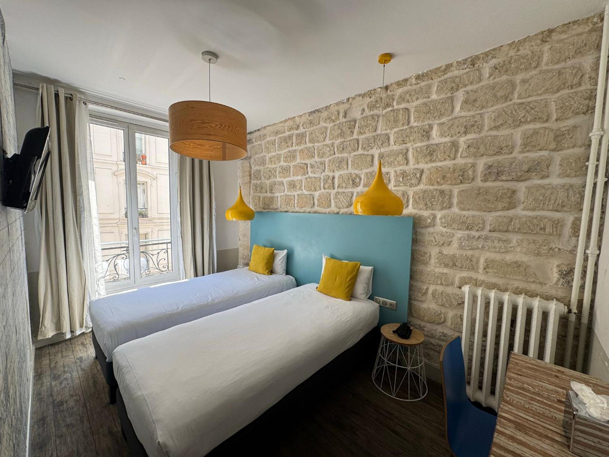 Room, Twin Beds